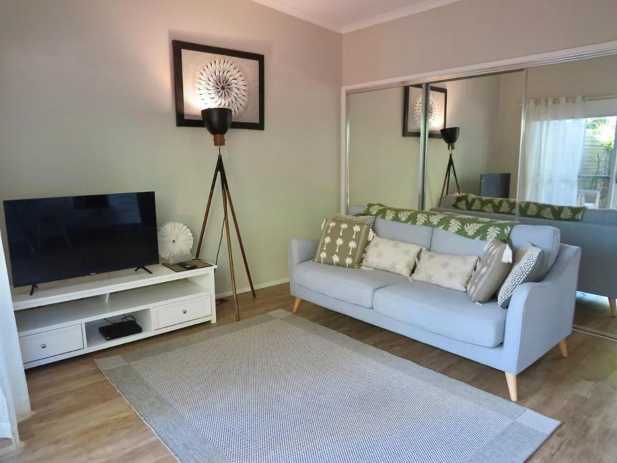 Дом отдыха Beach Cottage Coolum Beach With Spa And Fire Table
