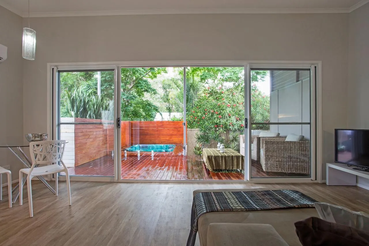 Beach Cottage Coolum Beach With Spa And Fire Table Дом отдыха